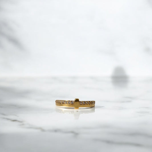 18K Yellow Gold Cross Stitches Ring With Zircons / 2.2gr / Size 5 3/4