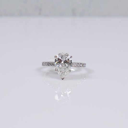 14K WG Lab Diamond Pear Cut Brilliant With Certificate Engagement Ring / 3.85gr / Sz 7 / 3.02 CTTW Lab VS / E-F