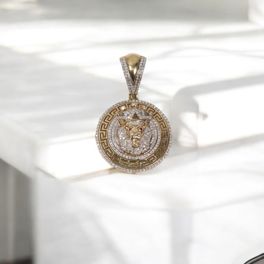 10K YG Diamond Lion Face With Crown Pendant / 7.4gr / 1.6in / Wt Dia