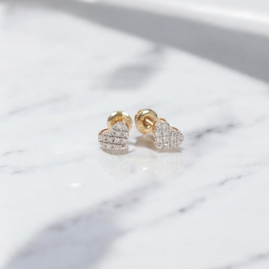 14K YG Diamond Little Heart Stud Earrings / 0.62gr / 6mm / 0.16Ct Dia