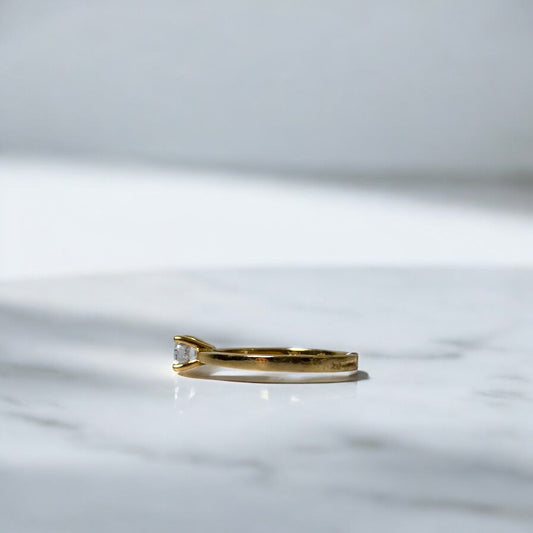 18K Yellow Gold Lonely Ring With Zircons / 2.9gr / Size 7 1/4