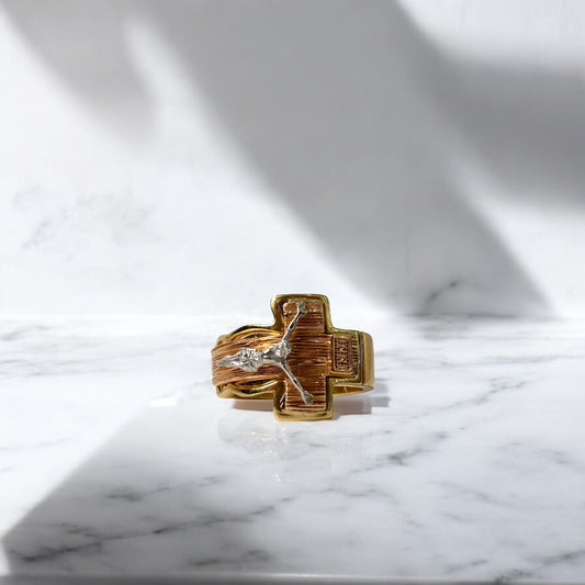 18K Three Colour Gold Cross Ring / 13.7gr / Size 9 1/2