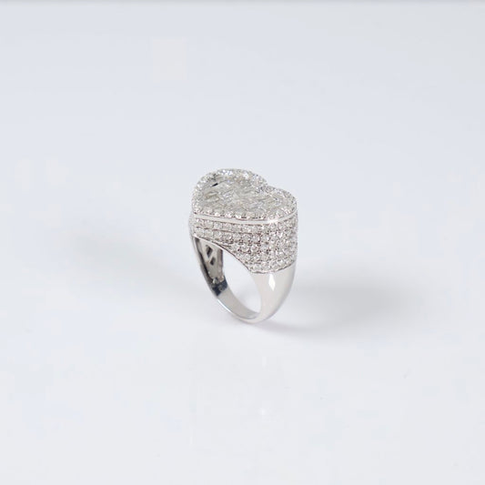 10K WG Diamond Heart With Baguette Ring / 7.2gr / Sz 7 / 3Ct / VS2-SI / G-H