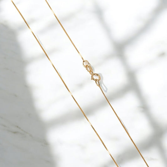 18K Yellow Gold Moon Jewelry Set / 1.7gr / 17in