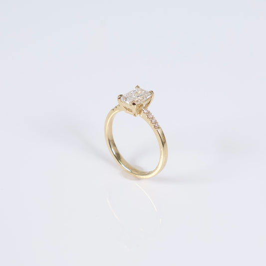 14K YG Lab Diamond Cut Cornered Rectangular Modified With Certificate Engagement Ring / 2.41gr / Sz 6 / 1.05Ct Lab Dia / E / VS1