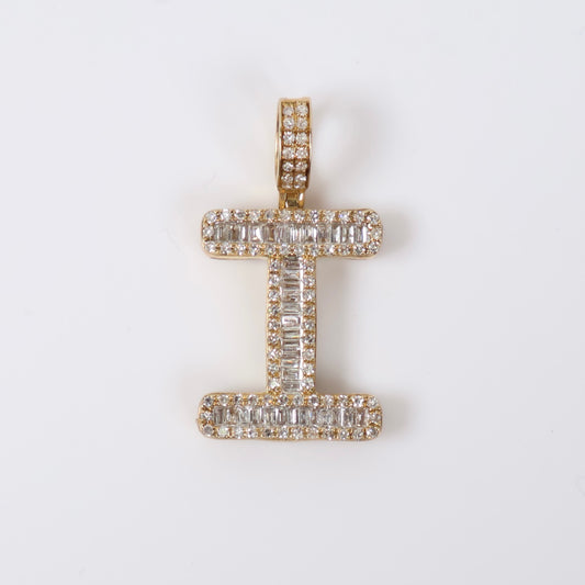 10K YG Diamond Baguette Letter I Pendant / 2.8gr / 0.8in / D-0.55Ct