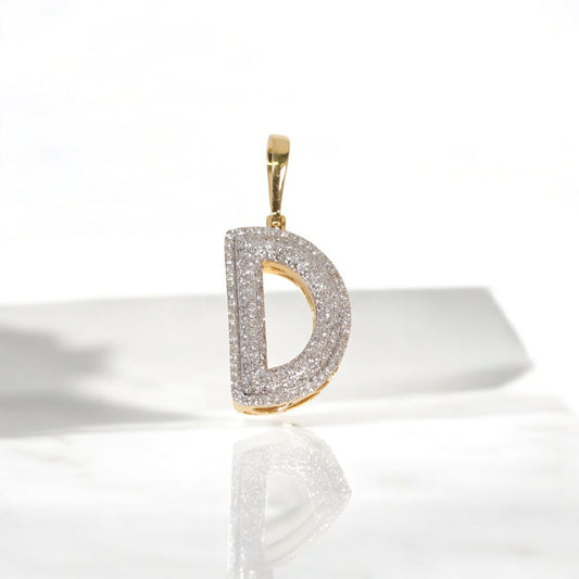 10K YG Diamond Letter D Pendant / 2.2gr / 1.1in / 0.44Wt Dia