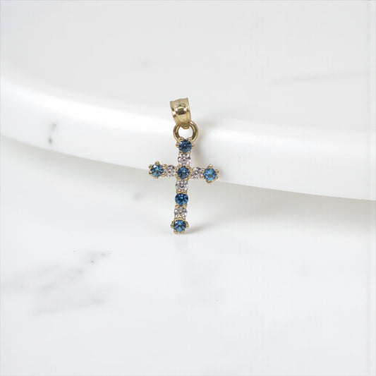 10K YG Cross Pendant / 1.1gr / 0.8in / With Blue-White Zircons