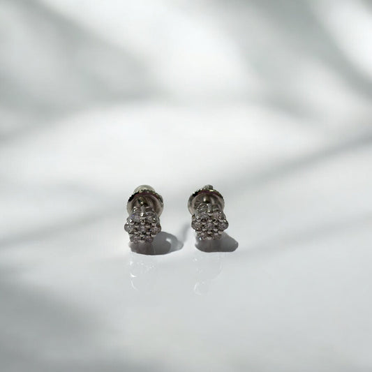 14K White Gold Diamond Flower Stud Earrings 0.45Ct / 1.1gr