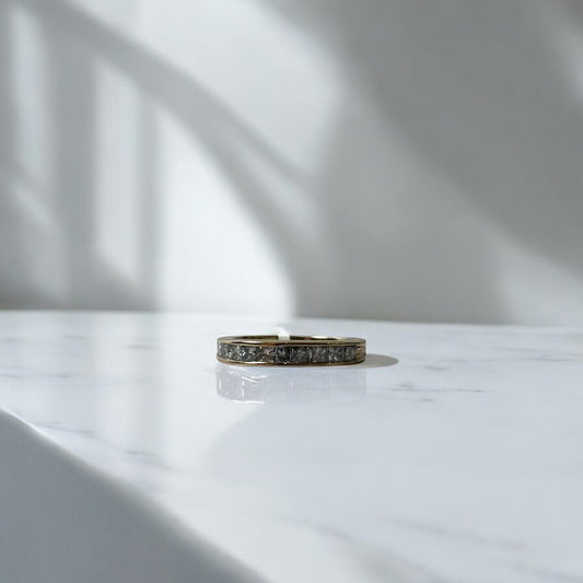 10K Yellow Gold Diamond Luxury Engagement Ring Ct Dia / 2.3gr / Size 5