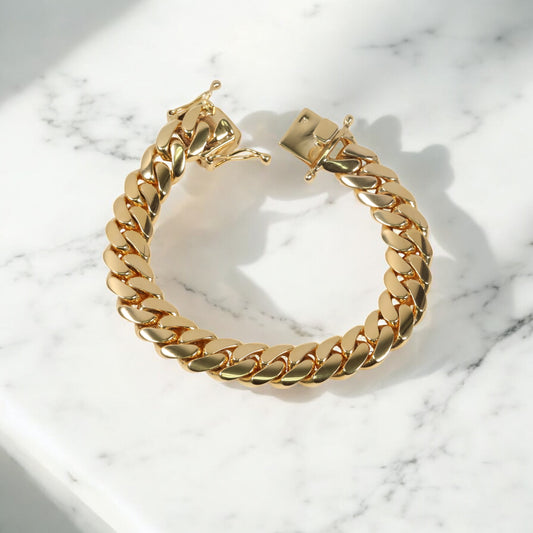 10K YG Cuban Links Bracelet / 104.2gr / 13.6mm / 8 3/4in /