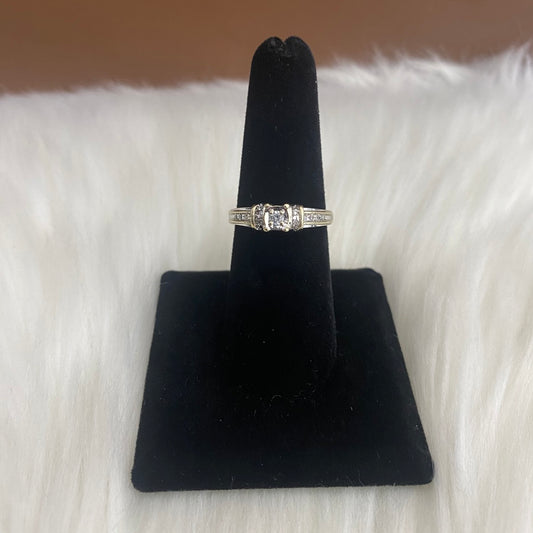 14K White Gold Diamond Luxury Engagement Ring Ct Dia / 3.2gr / Size 7