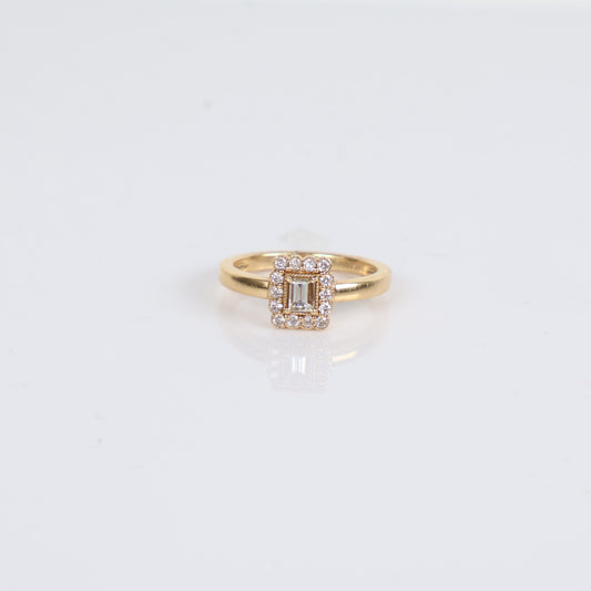 Women Engagement Ring 14K Yellow Gold With Diamonds / 3.3gr / Size 6.5