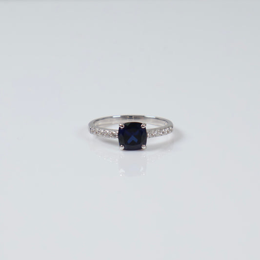 18K WG Cushion Cut Fashion Engagement Ring / 2.2gr / Sz 5 3/4 / Blue-White Zircons