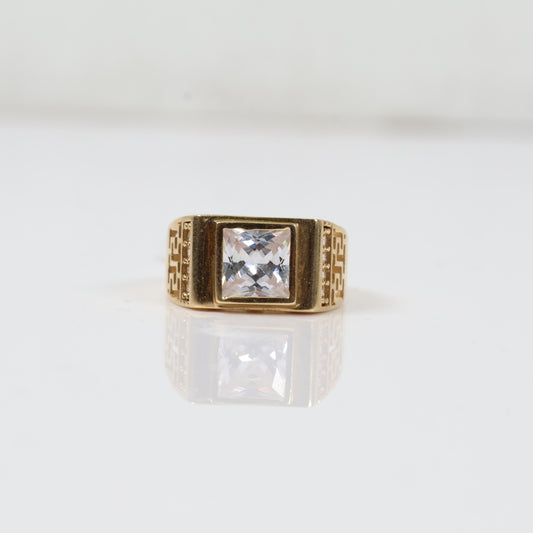 14K Yellow Gold Luxury Ring With Zircons / 3.3gr / Size 5