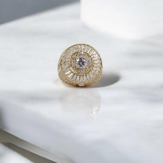 10K YG Luxury Round Rings / 9.55gr / Sz 9.5 / White Zircons