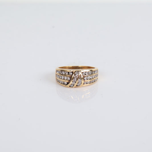 14K YG Diamonds Luxury Woman Rings / 4.6 gr / Sz 6 / Ct Dia