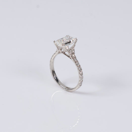 14K WG Lab Diamond Emerald Cut With Certificate Engagement Ring / 2.84gr / Sz 7 / 2.15 CTTW Lab VS / E-F