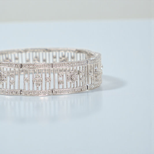 14K WG Diamond Fashion Little Flowers Bracelet / 25.4gr / 13.5mm / 7in / D-1.22Ct