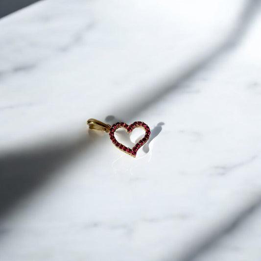 18K Yellow Gold Heart Pendant With Red/White Zircons / 1.4gr / 0.8in