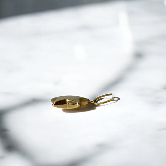 18K Yellow Gold Star Pendant / 0.8gr / 0.9in