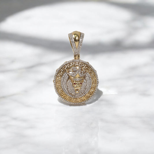 10K YG Diamond Lion Face With Crown Pendant / 7.4gr / 1.6in / Wt Dia