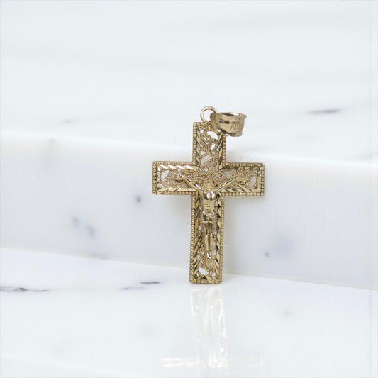 10K YG Crusifix Pendant / 2.25gr / 1.5in /