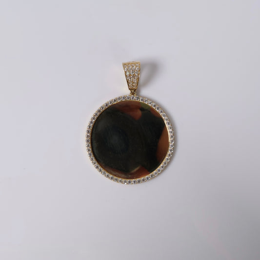 14K YG Memorial Round Pendant / 4.7gr / 1.7in / White Zircons