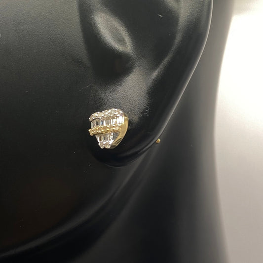 10K Yellow Gold Diamond Heart Stud Earrings 0.26Ct / 1gr