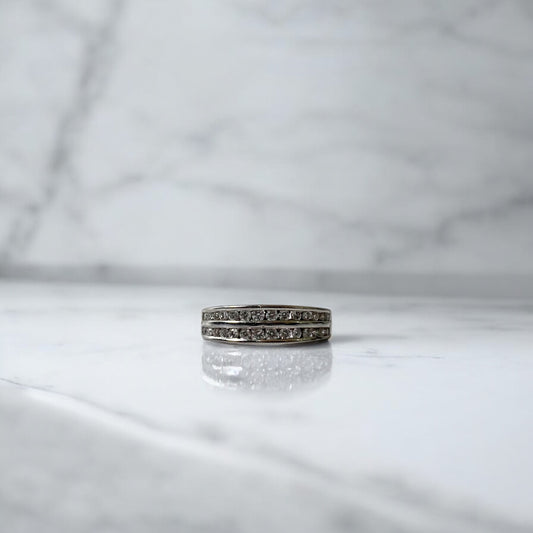 10K White Gold Diamond Luxury Ring 0.60Ct / 2.9gr / Size 5