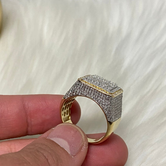 14K Yellow Gold Diamond Square Ring 2.2Ct Dia / 11gr / Size 9.5