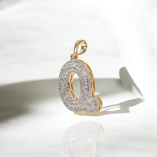 10K YG Diamond letter Q Pendant / 2.74gr / 1.1in / 0.5Wt Dia