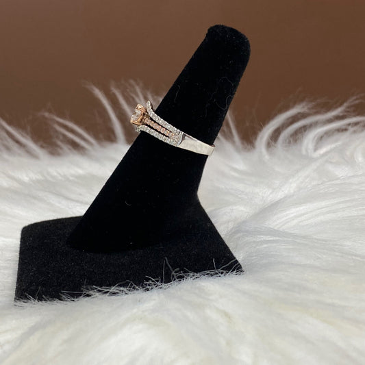 14K Two Tone Gold Luxury Ring 0.95Ct / 3.4gr / 6.5in