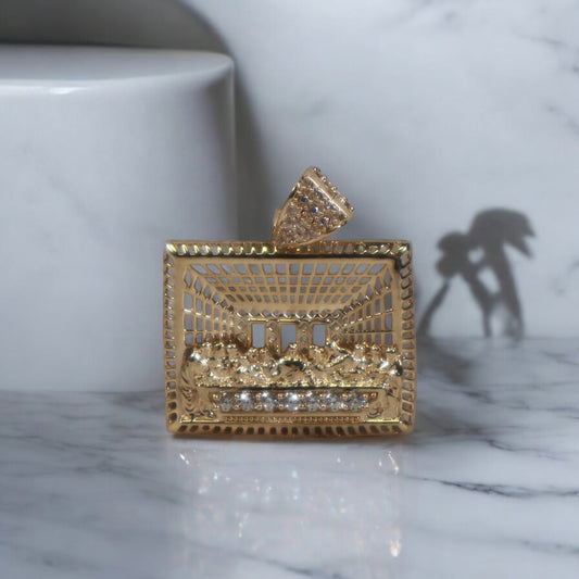 10K YG Last Supper Pendant / 8.27gr / 2in