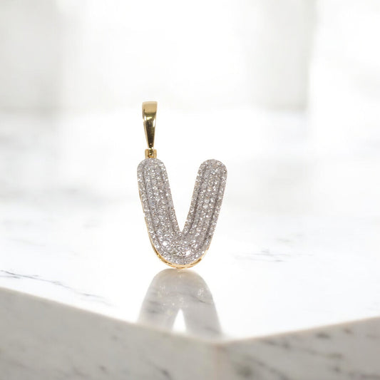 10K YG Diamond Letter V Pendant / 2.2gr / 1.1in / 0.46Wt Dia