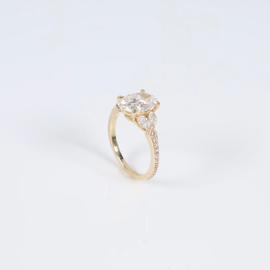 14K YG Lab Diamond Oval Cut Brilliant With Certificate Engagement Ring / 3.35gr / Sz 6 3/4 / 2.53Ct Lab / F / VS1