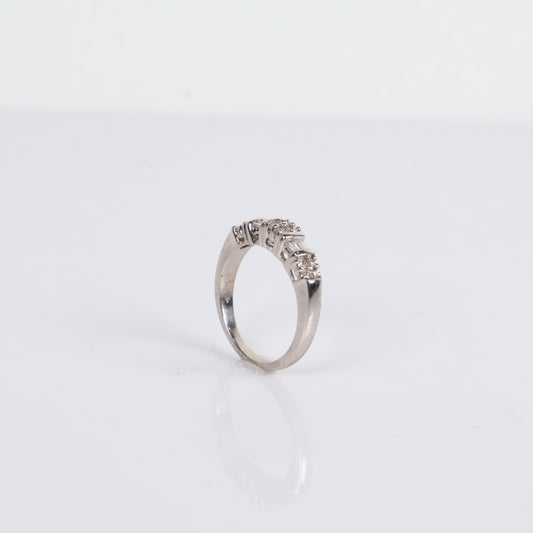 Women Engagement Ring 14K White Gold With Diamonds / 3.4gr / Size 4.5