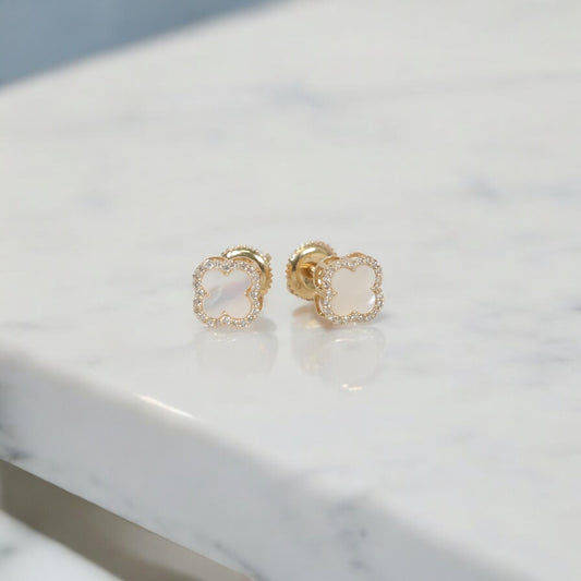 14K YG White Clover Stud Earrings / 1.41gr / 8mm / 0.18Ct Dia