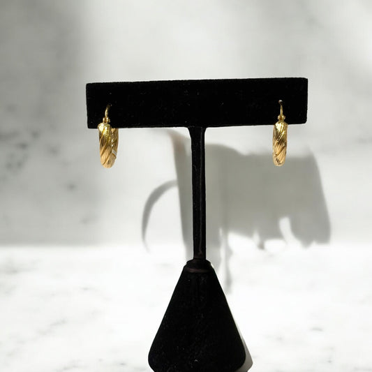 18K Yellow Gold Luxury Hoop Earrings / 2.8gr