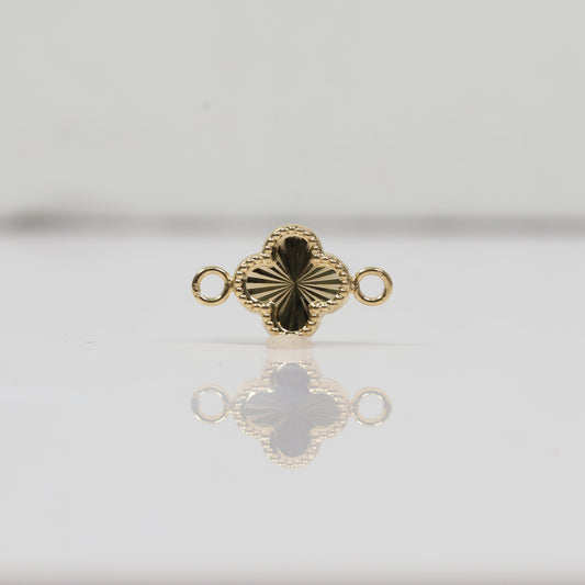 18K YG Diamond Cut Clover Ironwork / 0.77gr / 0.3in /