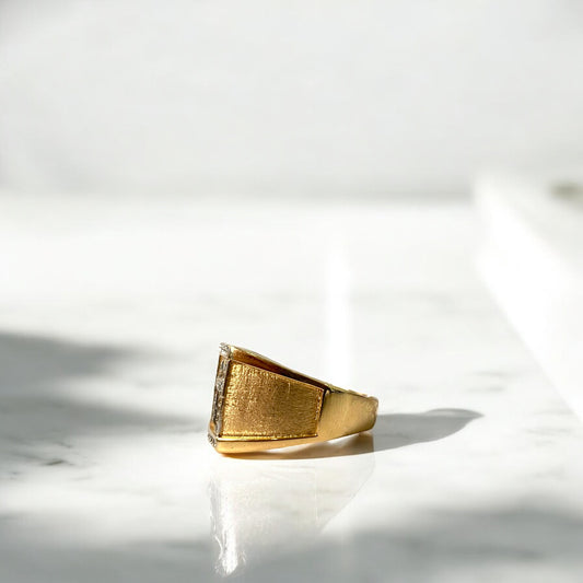 18K Yellow Gold Square Cross Ring With Zircons / 10.6gr / Size 10