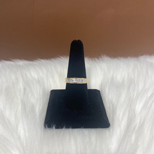 14K Yellow Gold Diamond Luxury Engagement Ring Ct Dia / 4.5gr / Size 9