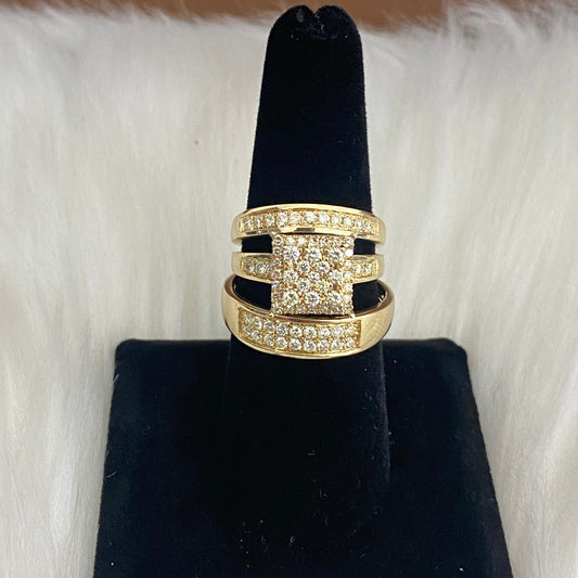 14K Yellow Gold Diamond Luxury Square Trio Engagement Ring 1.25Ct Dia / 7.6gr / Size 7W/10M
