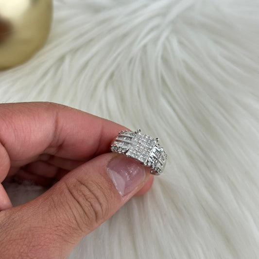 14K White Gold Diamond Luxury Engagement Ring Ct Dia / 7.3gr / Size 5