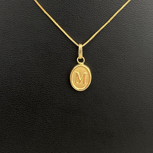 18K Yellow Gold Letter M Pendant / 0.58gr