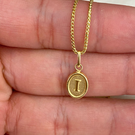 18K Yellow Gold Letter I Pendant / 0.49gr