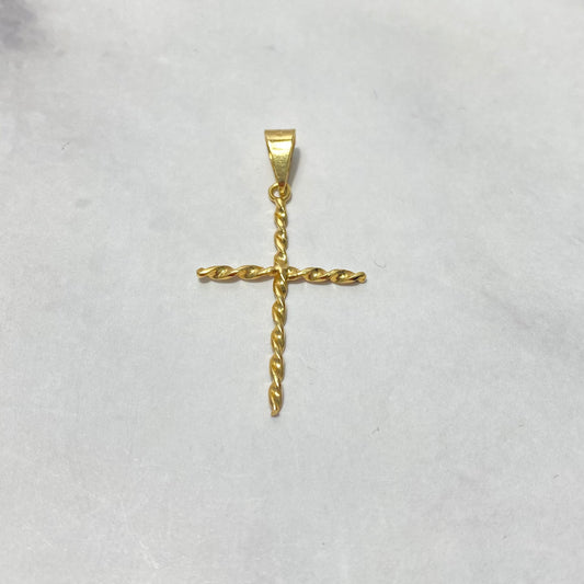18K Yellow Gold Braided Cross Pendant / 1.08gr / 1.4in