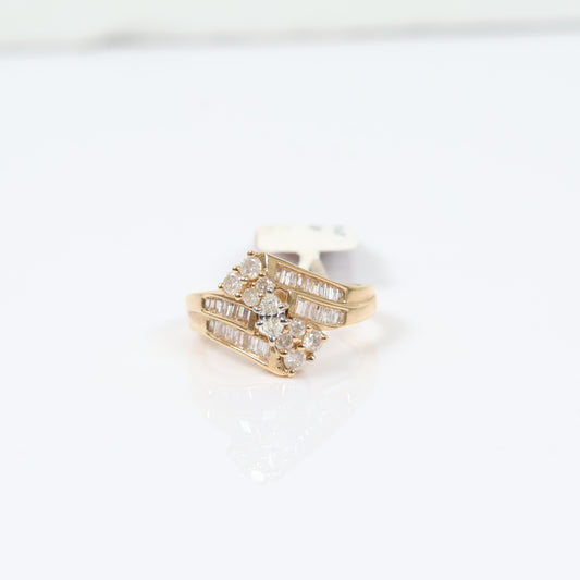 14K Yellow Gold Luxury Engagement Ring With Zircons / 5.3gr / Size 6.5