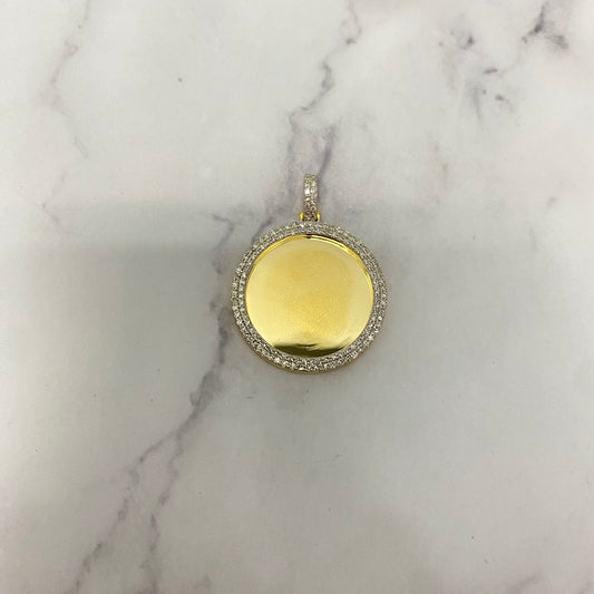 10K Yellow Gold Diamond Memorial Pendant 0.71Ct Dia / 4.49gr / 1.3-1in