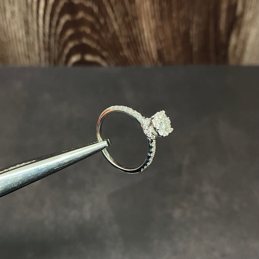 14K White Gold Diamond Luxury Engagement Ring 0.54Ct Dia / 2.41gr / Size 6 3/4